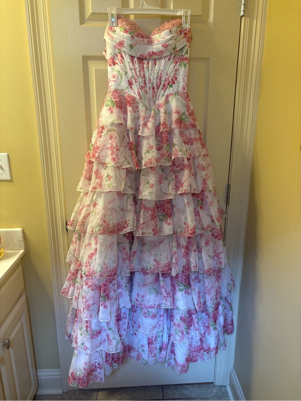 Stacees A-Line Strapless Pink Floral Tiered Ruffle Prom Dress Size 2